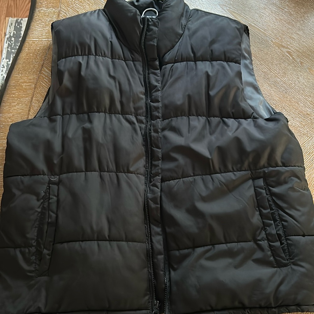 Men’s Puffy Vest